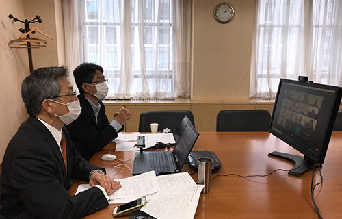 Chairman Setoguchi and Executive Director Fukano attending the online presentation ceremony