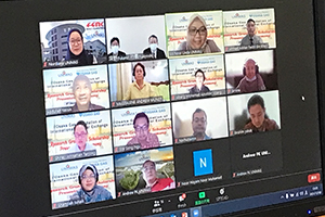 Participants in the online presentation ceremony