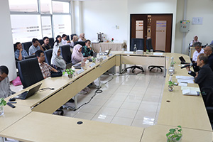 �o���h���H�ȑ�w�ł̌������\�̗l�q