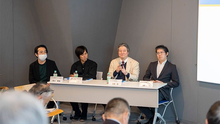 報告会の様子