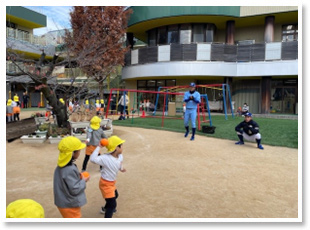 �c�t���E�ۈ牀�łs�{�[������1