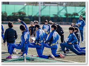 �Q���҂Ƃ̏W���ʐ^1