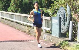 走行中の辻横選手