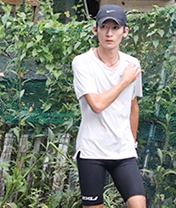 中村 友哉 選手