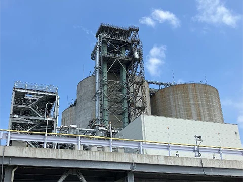 燃料中継基地 貯蔵サイロ