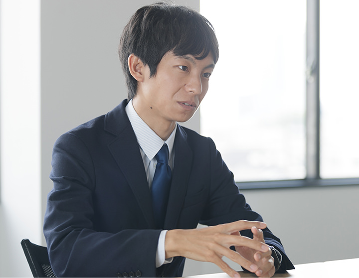 1年目 仕事の全体が見えるスタッフ業務に関わる