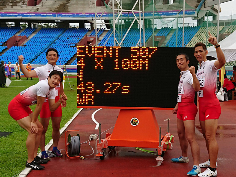 4 100mリレーで世界新 Daigasグループ